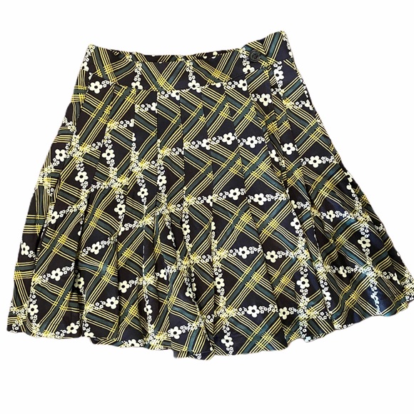 URBAN OUTFITTERS Emerson Print Pleated Mini Skirt - Picture 4 of 11